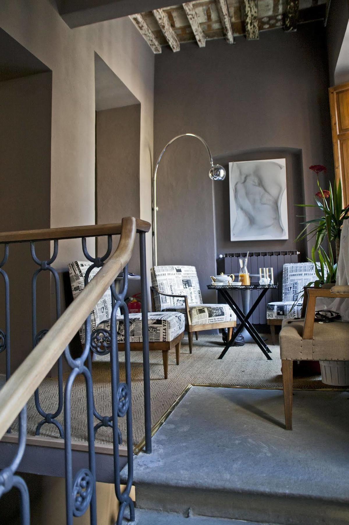 Porcellino Gallery Art Boutique Bb Florencia